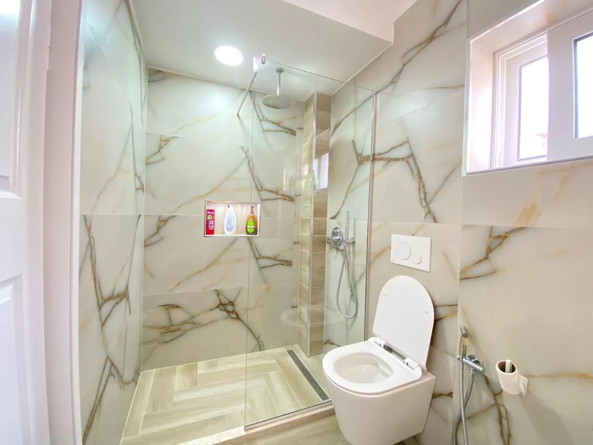 Saranda Apartment Brajan Sarande